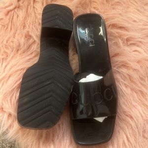 gucci rubber sandals